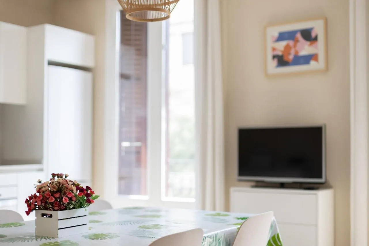 Aparteasy - Family 4-Bedroom Apartment 巴塞罗那